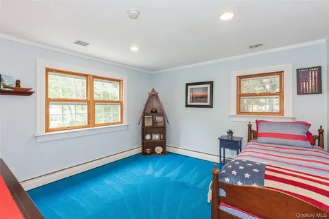 48 River Heights Drive Smithtown NY 11787