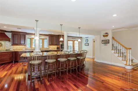 48 River Heights Drive Smithtown NY 11787