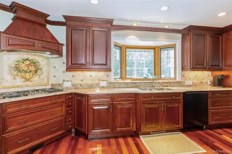 48 River Heights Drive Smithtown NY 11787