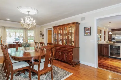 48 River Heights Drive Smithtown NY 11787