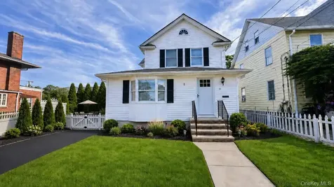 11 Tooker Avenue Oyster Bay NY 11771