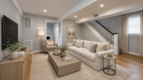 11 Tooker Avenue Oyster Bay NY 11771