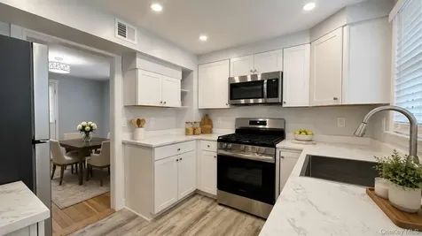 11 Tooker Avenue Oyster Bay NY 11771