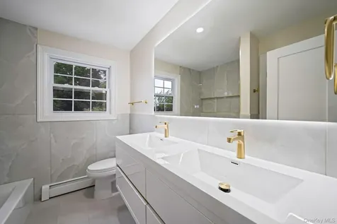 189 Southfield Road Baiting Hollow NY 11933