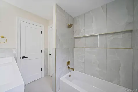 189 Southfield Road Baiting Hollow NY 11933