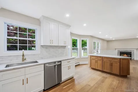189 Southfield Road Baiting Hollow NY 11933