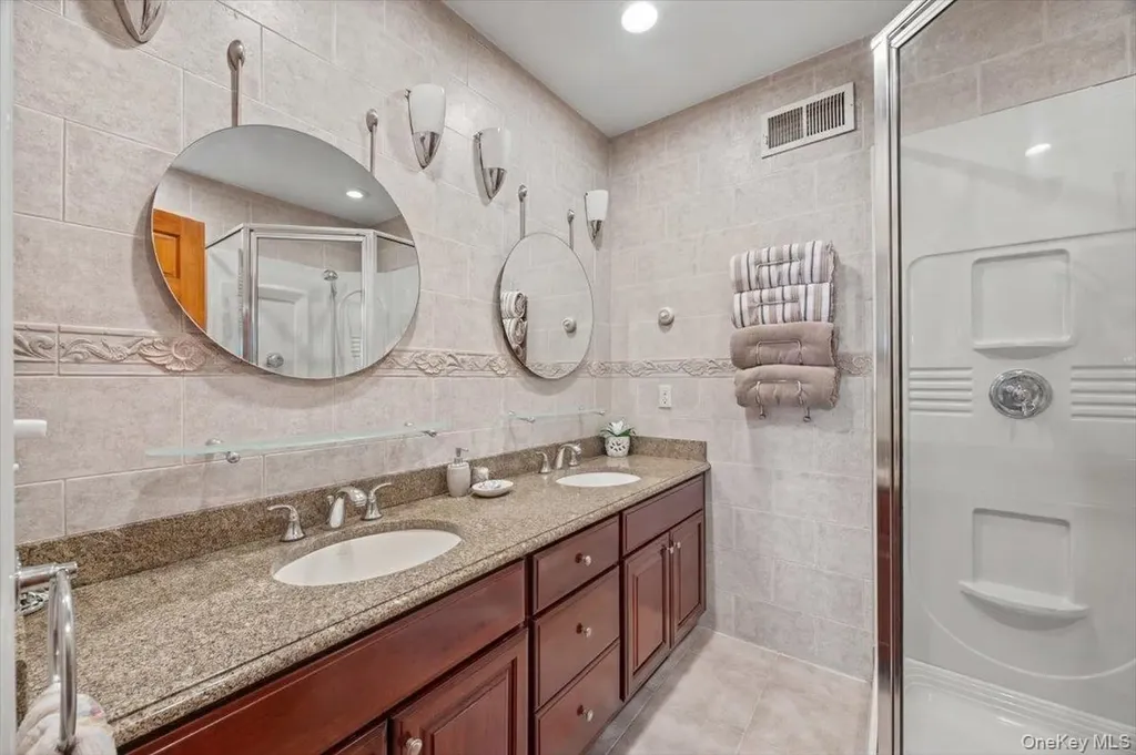 1231 Lydig Avenue Bronx NY 10461