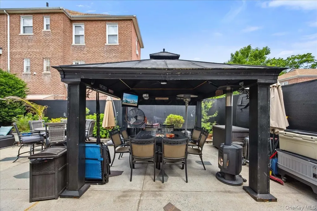 1231 Lydig Avenue Bronx NY 10461