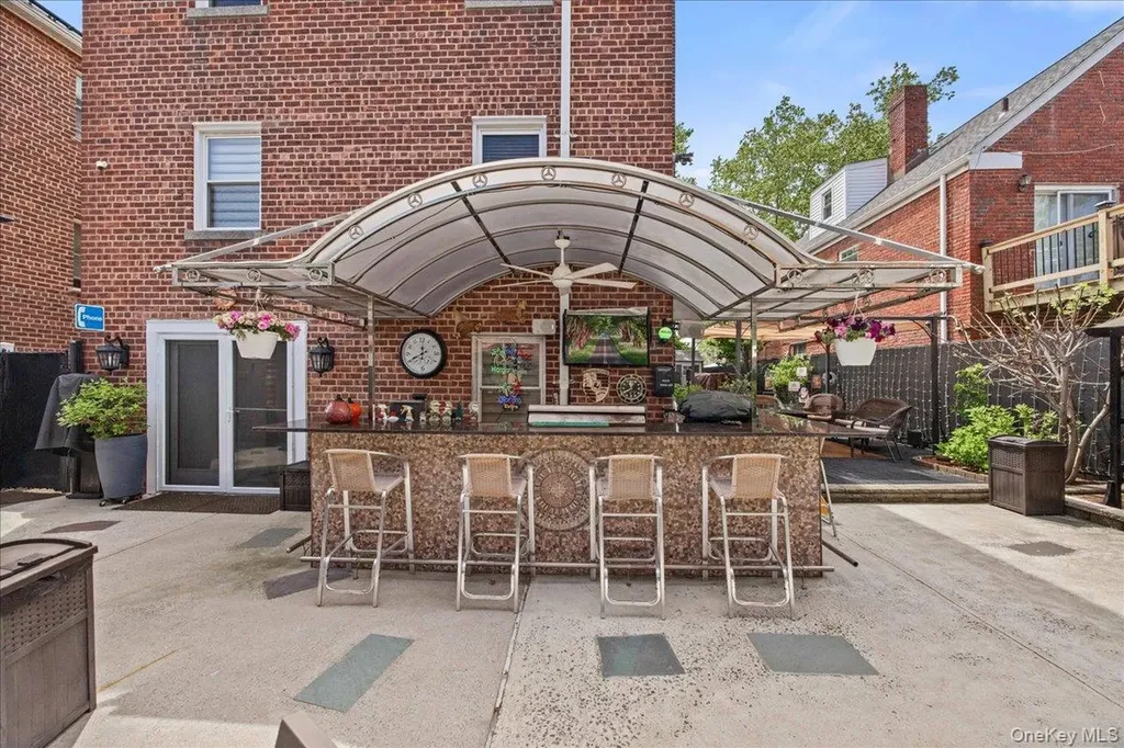 1231 Lydig Avenue Bronx NY 10461