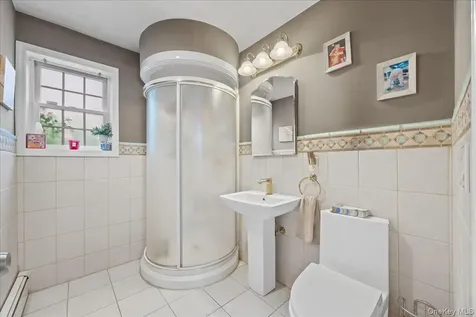 1231 Lydig Avenue Bronx NY 10461
