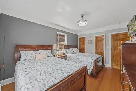 1231 Lydig Avenue Bronx NY 10461