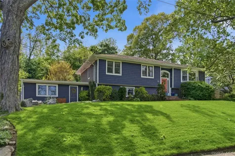 37 Mckay Road Huntington Station NY 11746