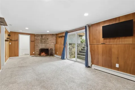 37 Mckay Road Huntington Station NY 11746