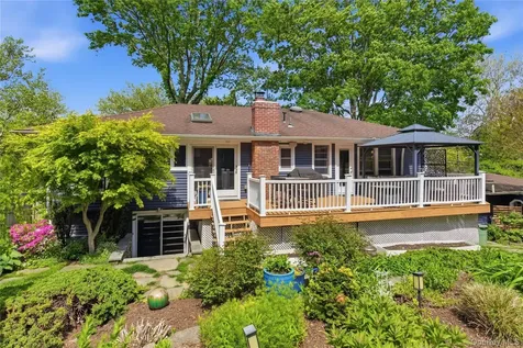 37 Mckay Road Huntington Station NY 11746