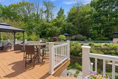 37 Mckay Road Huntington Station NY 11746