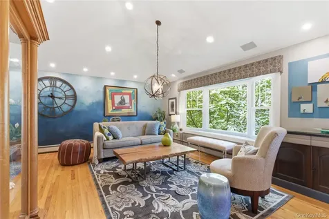 37 Mckay Road Huntington Station NY 11746