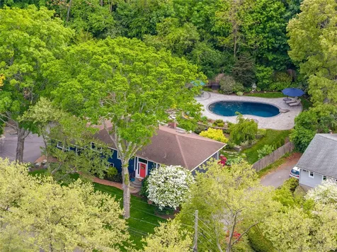 37 Mckay Road Huntington Station NY 11746