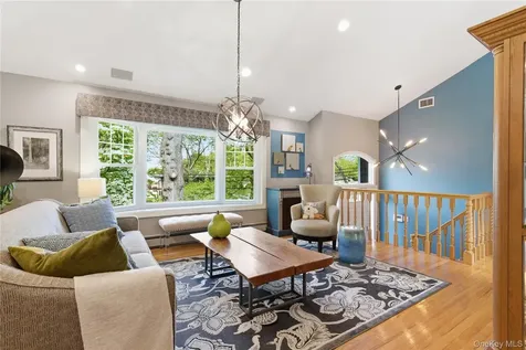 37 Mckay Road Huntington Station NY 11746