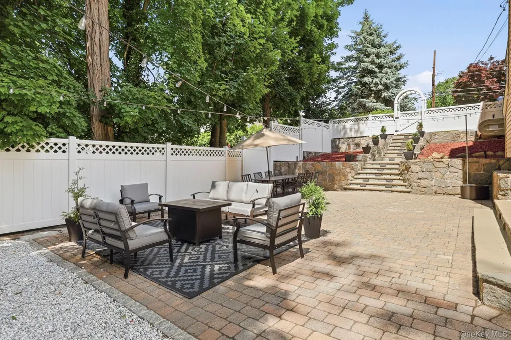 127 Fairfax Avenue Hawthorne NY 10532