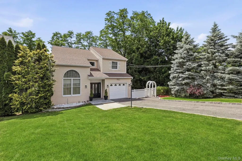 127 Fairfax Avenue Hawthorne NY 10532