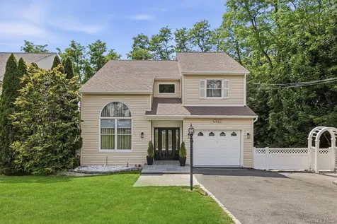 127 Fairfax Avenue Hawthorne NY 10532