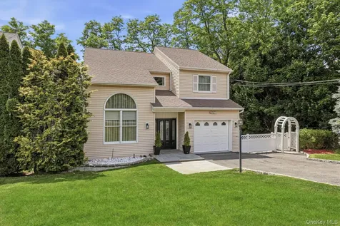 127 Fairfax Avenue Hawthorne NY 10532