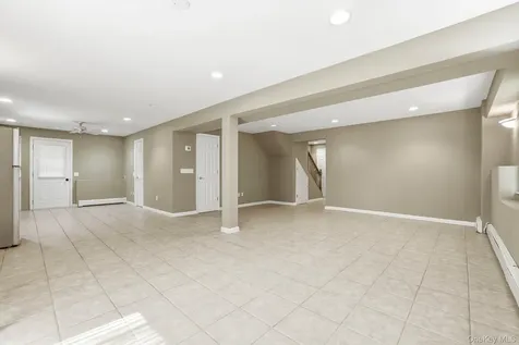 127 Fairfax Avenue Hawthorne NY 10532