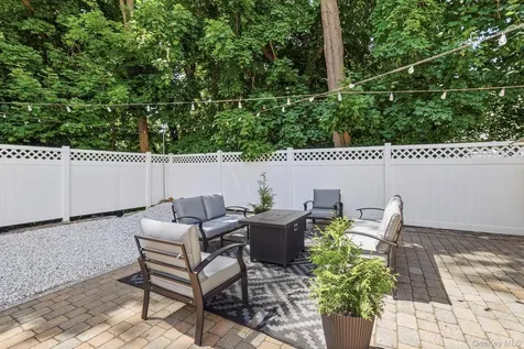 127 Fairfax Avenue Hawthorne NY 10532