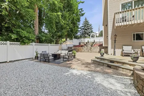 127 Fairfax Avenue Hawthorne NY 10532