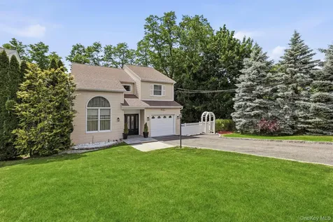 127 Fairfax Avenue Hawthorne NY 10532