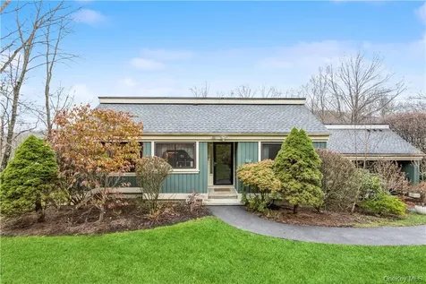 33 Heritage Hills Somers NY 10589