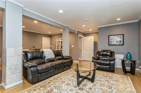 33 Heritage Hills Somers NY 10589