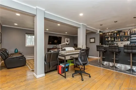 33 Heritage Hills Somers NY 10589