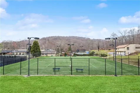 33 Heritage Hills Somers NY 10589