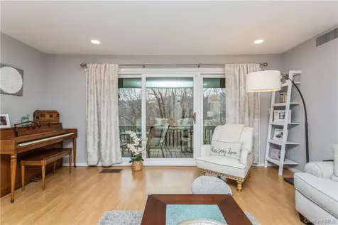 33 Heritage Hills Somers NY 10589