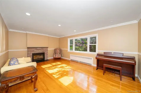 10 Horseshoe Road Mount Kisco NY 10549