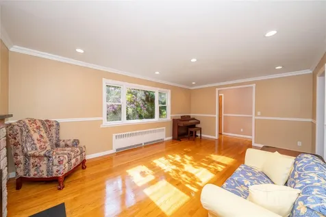 10 Horseshoe Road Mount Kisco NY 10549