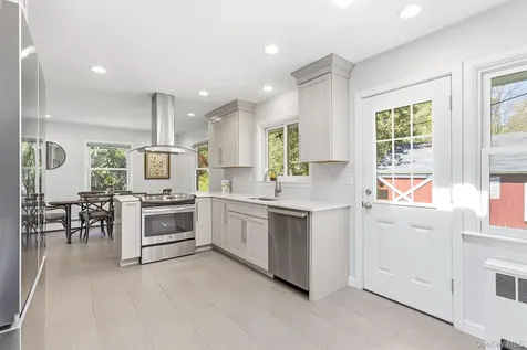 17 Cottage Place Katonah NY 10536