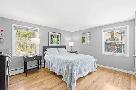 17 Cottage Place Katonah NY 10536