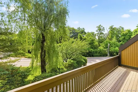 104 Ogden Avenue Dobbs Ferry NY 10522