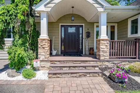 8 Melony Avenue Plainview NY 11803