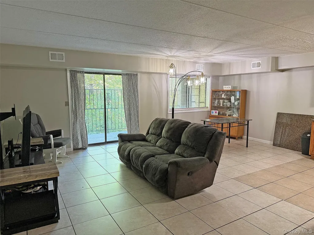 66 Omni Parc Drive Nanuet NY 10954