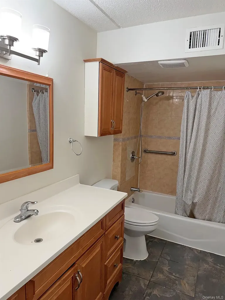 66 Omni Parc Drive Nanuet NY 10954