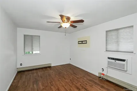 4 Patricia Court Bethpage NY 11714