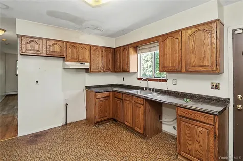 4 Patricia Court Bethpage NY 11714