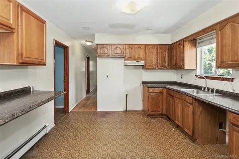 4 Patricia Court Bethpage NY 11714