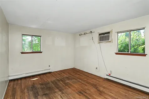 4 Patricia Court Bethpage NY 11714