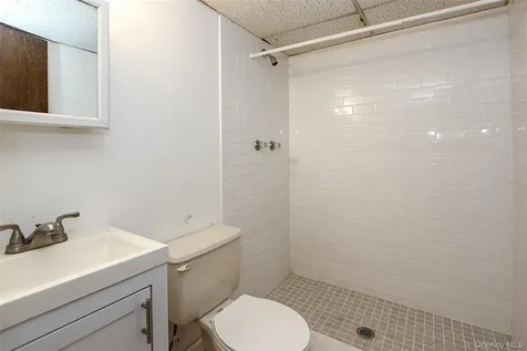 4 Patricia Court Bethpage NY 11714