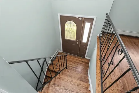 4 Patricia Court Bethpage NY 11714