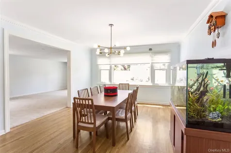 1566 Pebble Lane Hewlett NY 11557